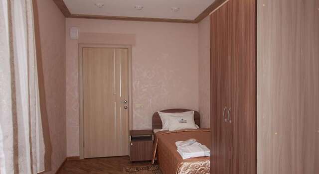 Апарт-отель London Apartment Hotel Новокуйбышевск-26