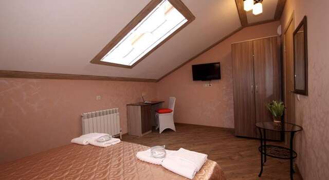 Апарт-отель London Apartment Hotel Новокуйбышевск-7